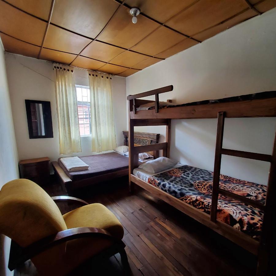 Hostal Cq Chapinero Богота Экстерьер фото